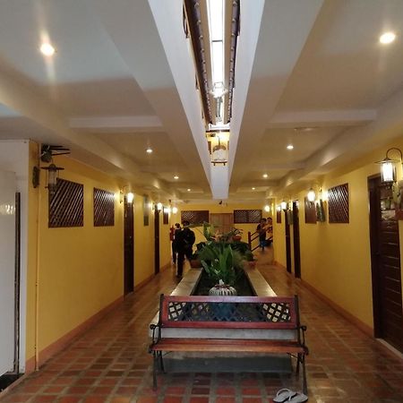 Yellow Tique Hotel Lampang Exterior photo