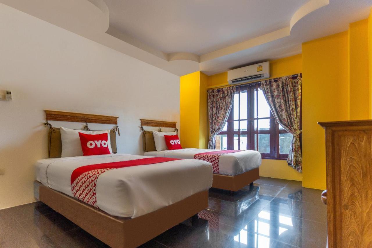 Yellow Tique Hotel Lampang Exterior photo