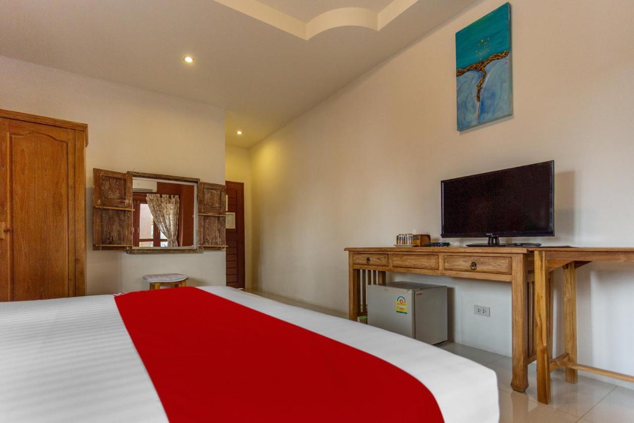 Yellow Tique Hotel Lampang Exterior photo