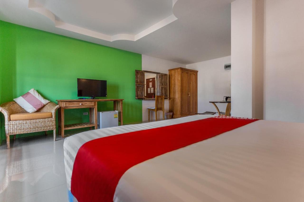 Yellow Tique Hotel Lampang Exterior photo