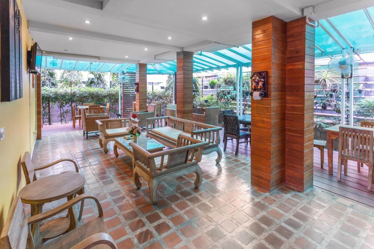 Yellow Tique Hotel Lampang Exterior photo
