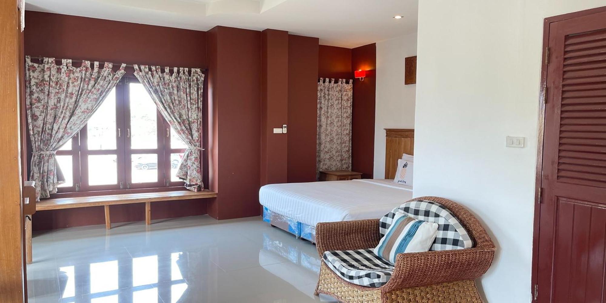 Yellow Tique Hotel Lampang Exterior photo