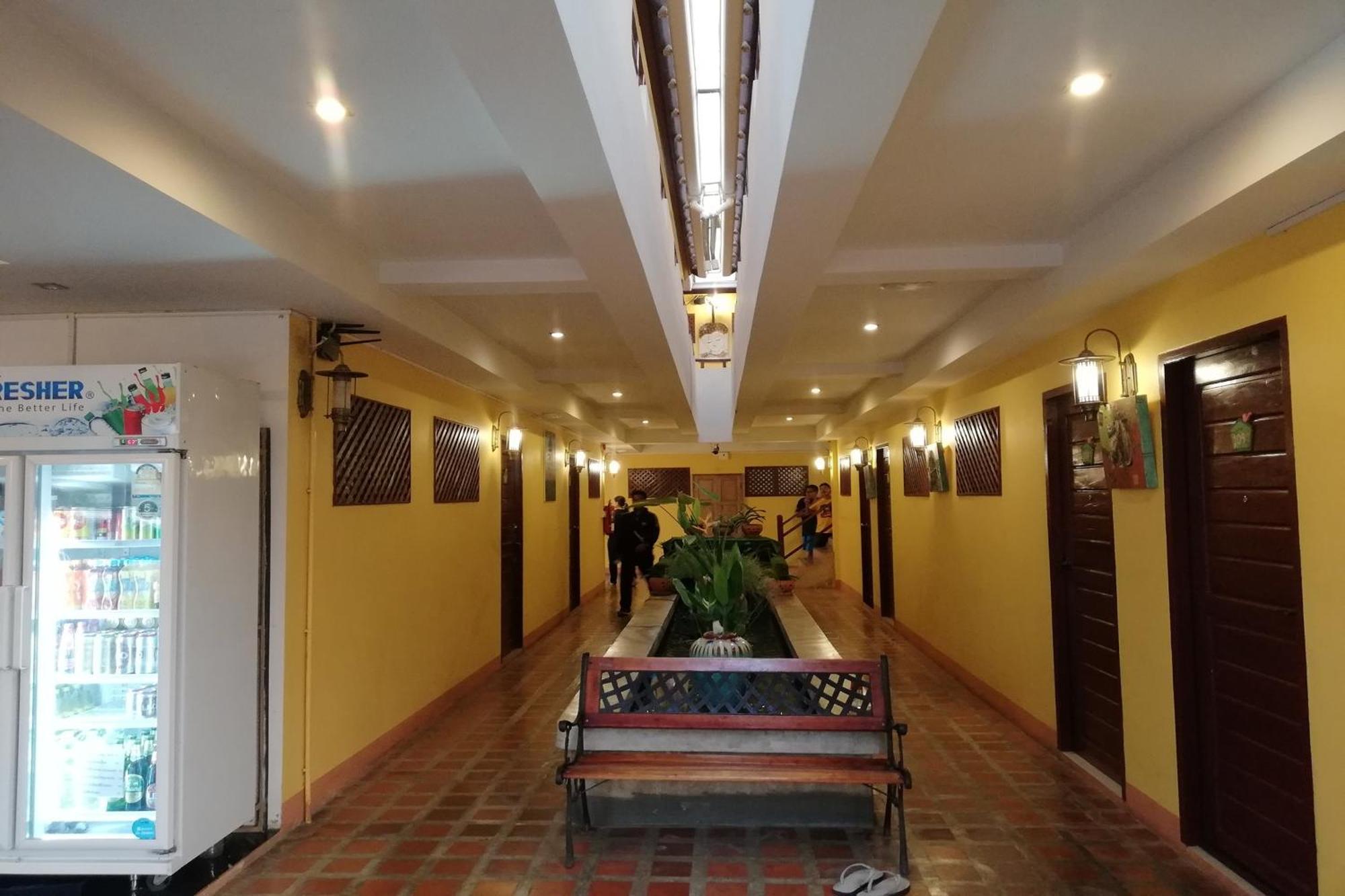 Yellow Tique Hotel Lampang Exterior photo