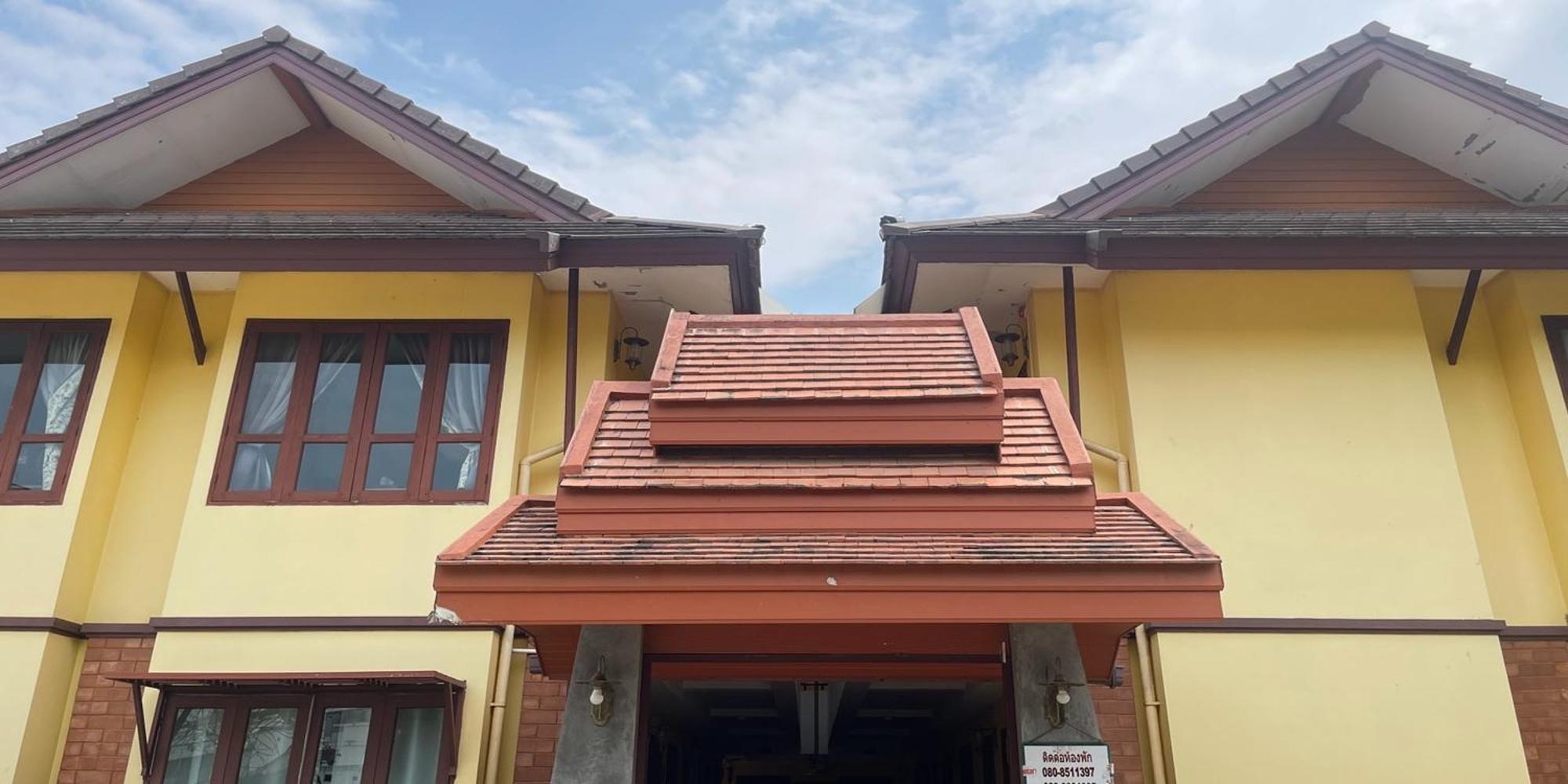 Yellow Tique Hotel Lampang Exterior photo