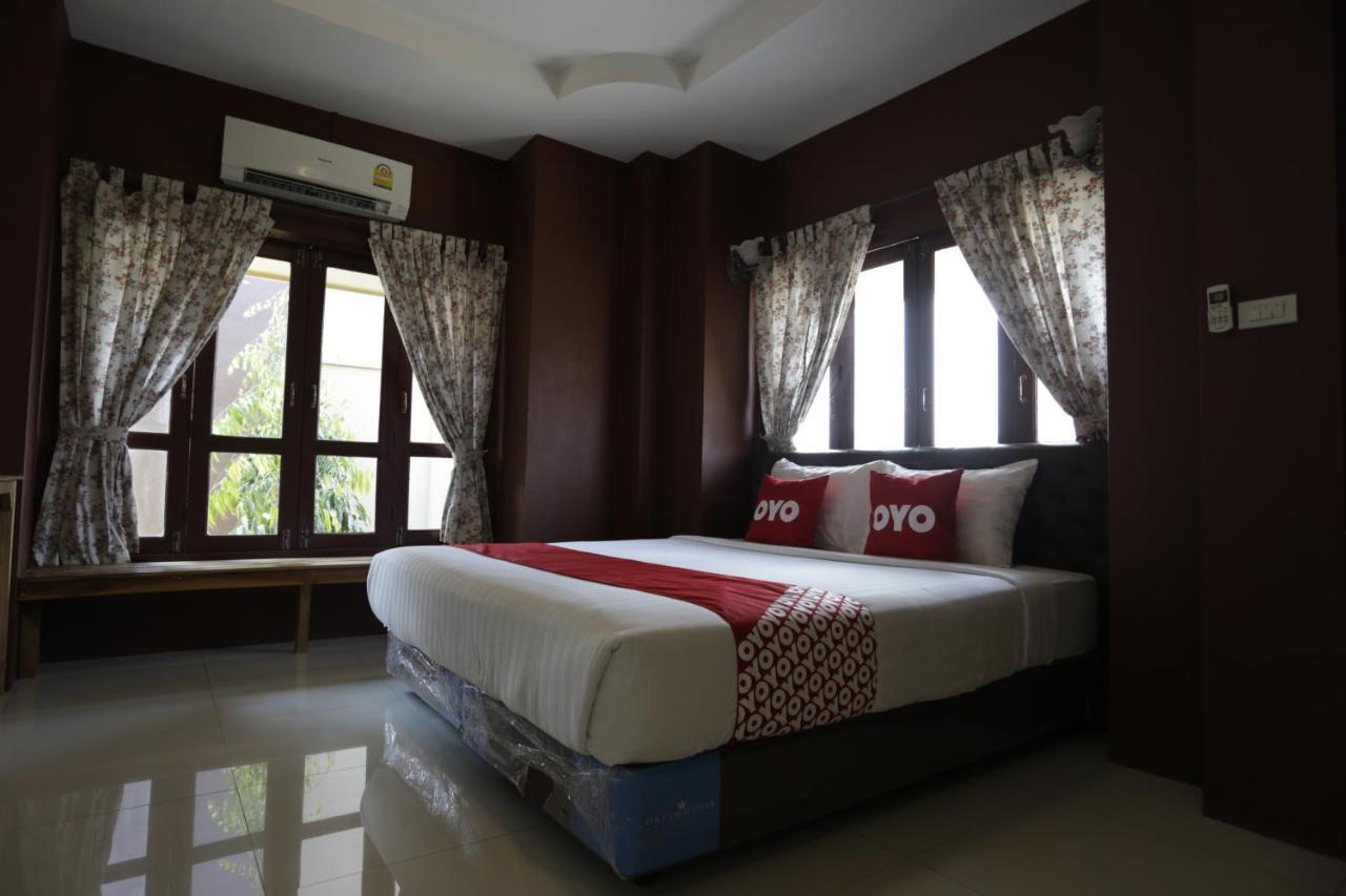 Yellow Tique Hotel Lampang Exterior photo