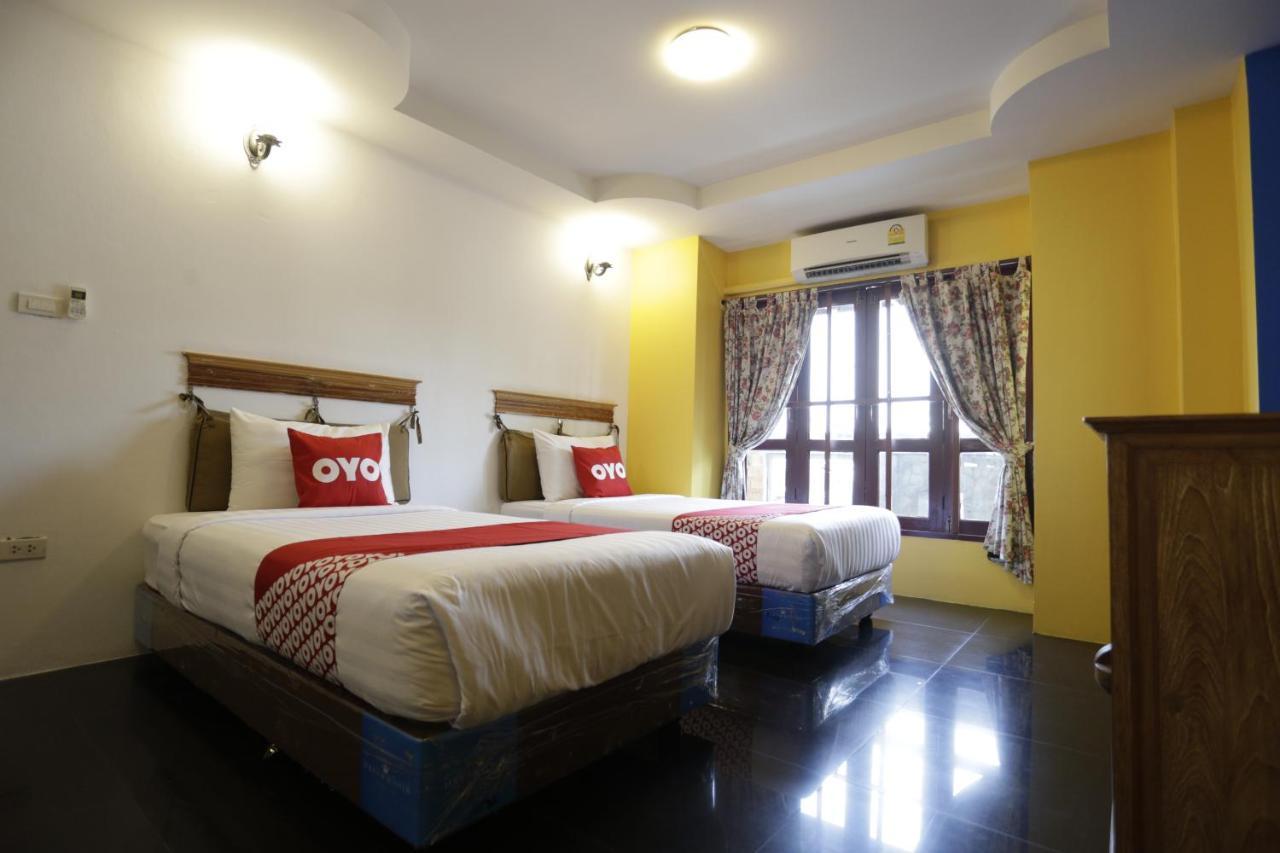 Yellow Tique Hotel Lampang Exterior photo